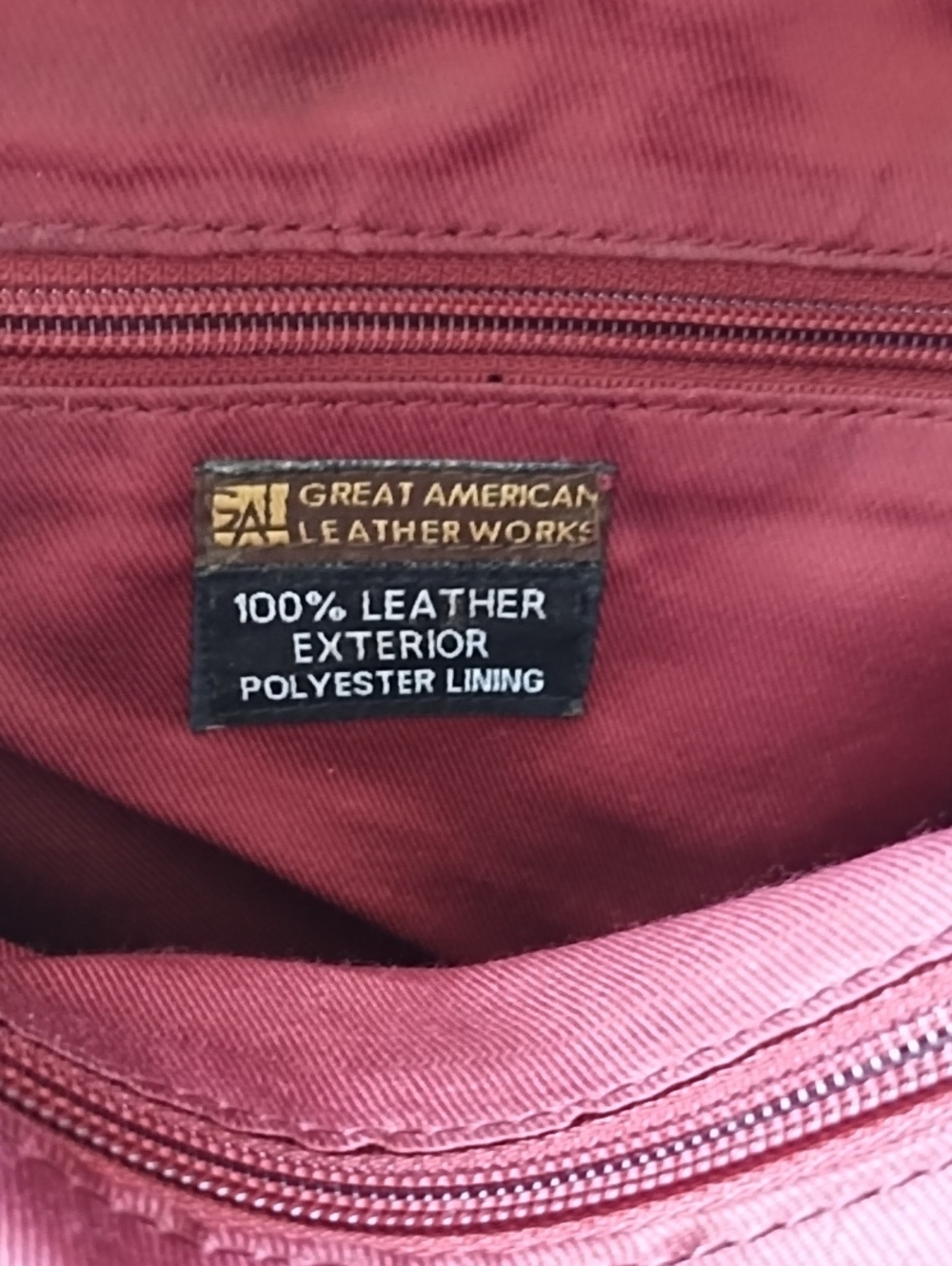 Red Leather Shoulder Bag - Picture 4 of 8